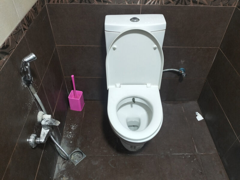 Unitazın quraşdırılması - Ustaxidmeti.az